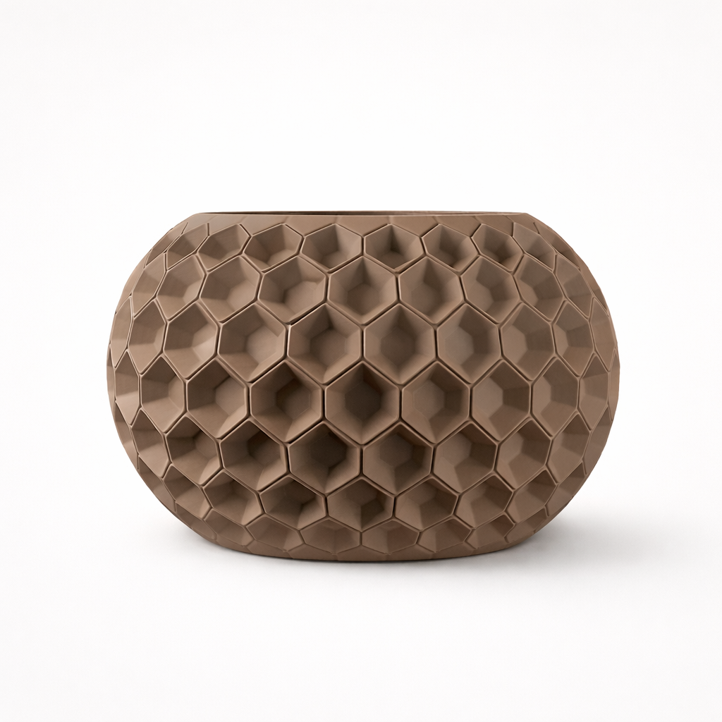 Yvara 3D – nowoczesna doniczka z druku 3D wykonana z biodegradowalnego PLA, stworzona z myślą o wyjątkowych wnętrzach -brazowa.png