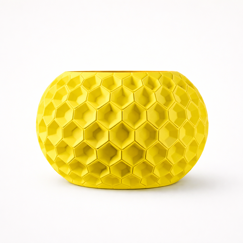 Yvara 3D – nowoczesna doniczka z druku 3D wykonana z biodegradowalnego PLA, stworzona z myślą o wyjątkowych wnętrzach -zółta.png