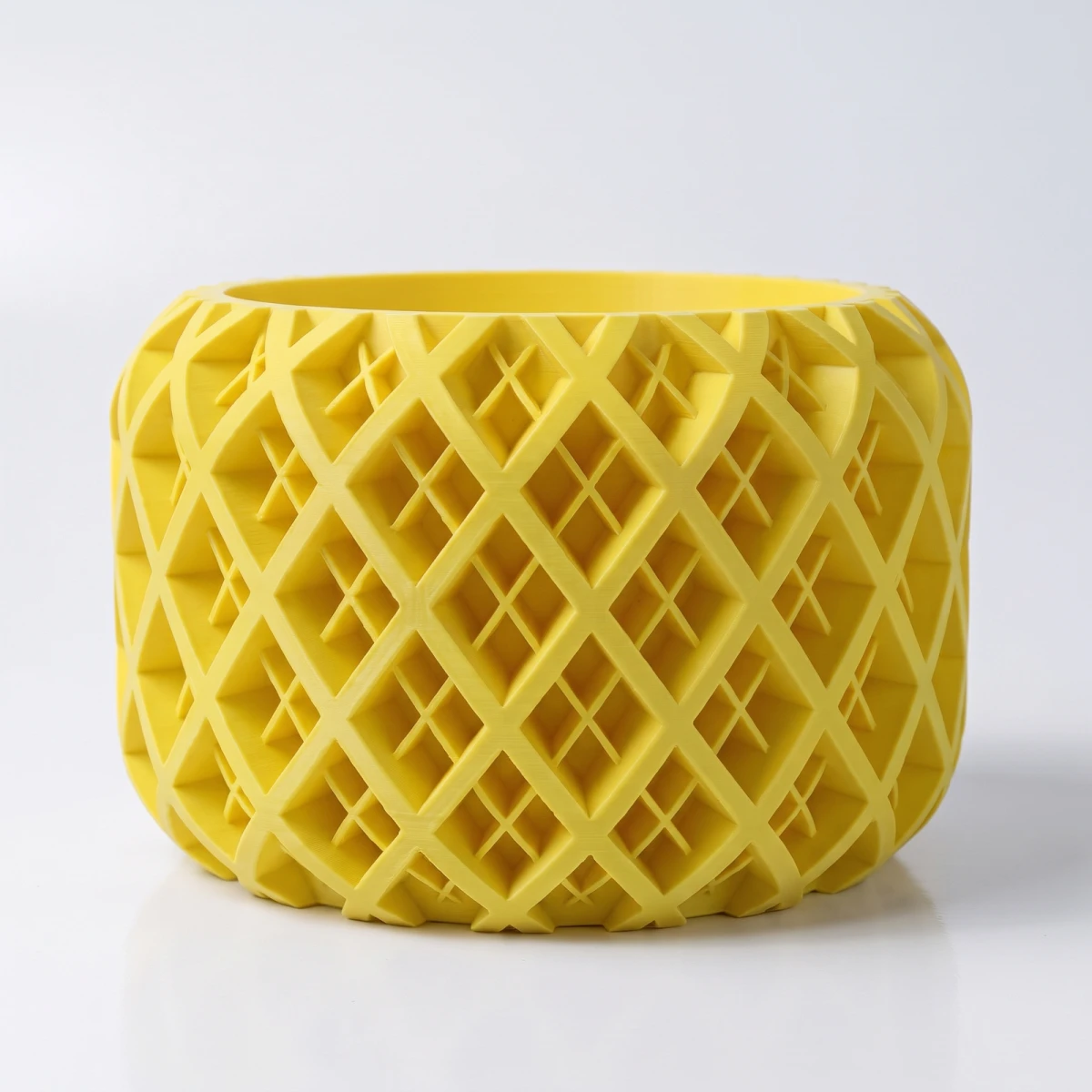 Doniczka Kallaya 3D, kolor żółty, zdjęcie studyjne